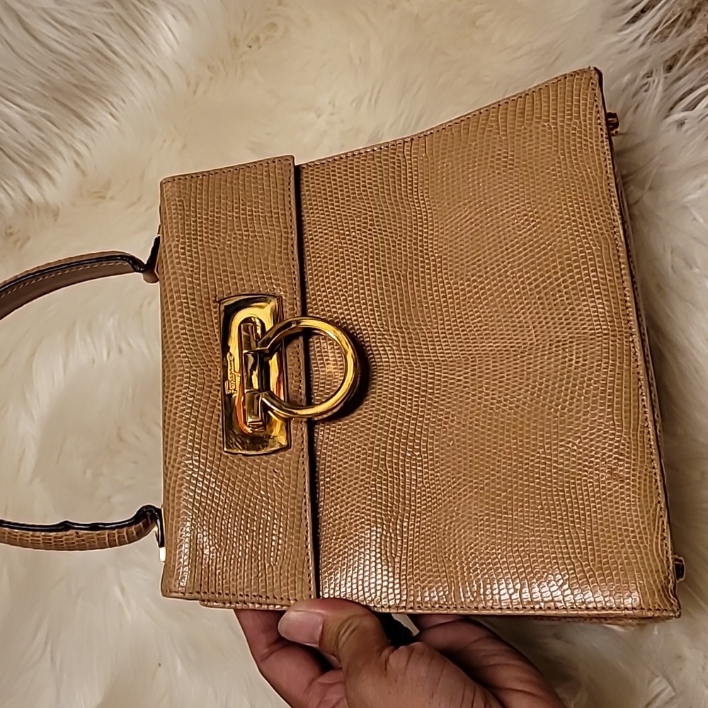 Lizard Vintage Salvatore Ferragamo Tan Handbag - Picture 9 of 11